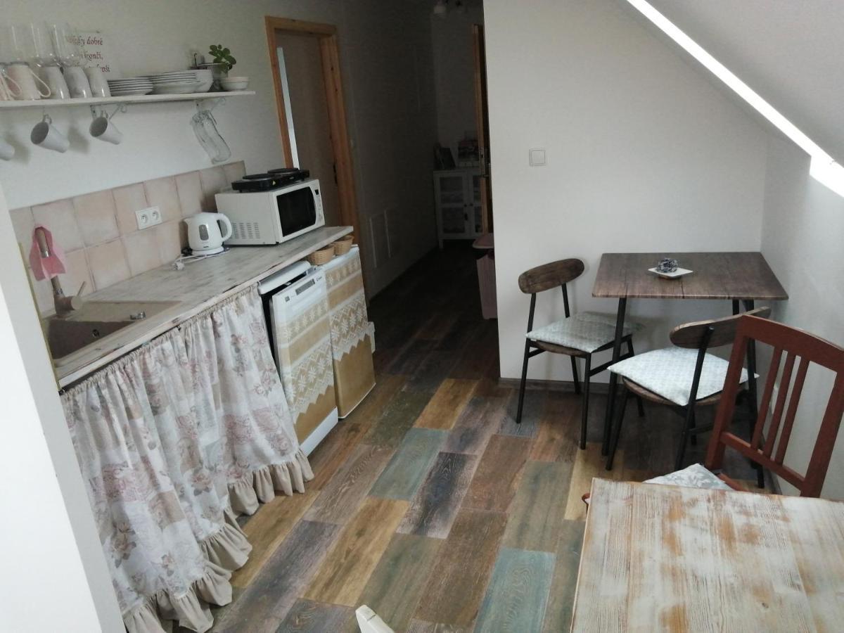 Ubytovani Otin Jindřichŭv Hradec Exteriör bild