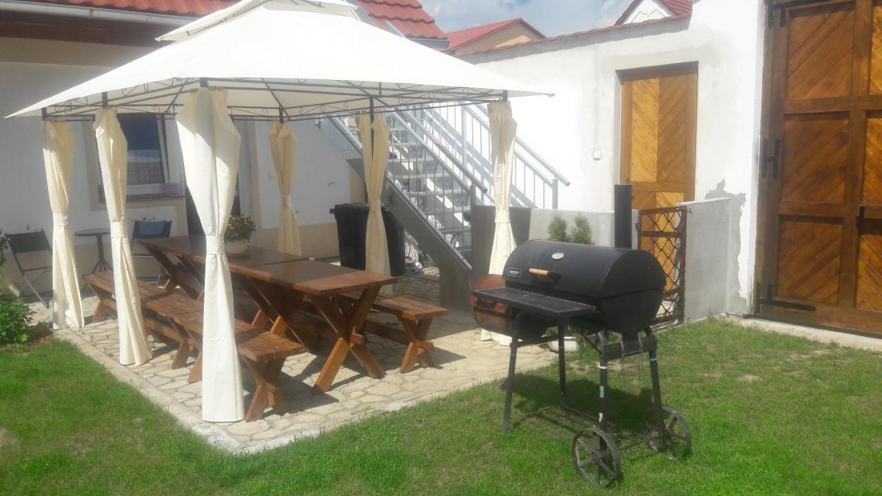 Ubytovani Otin Jindřichŭv Hradec Exteriör bild